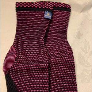 Compression  pink and black Sleeve Socks (Pair) size 9.5-11.5